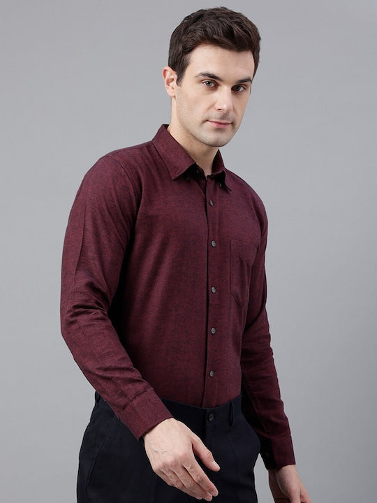 Burgundy Solid Plaided Flannel Pure Cotton Slim Fit Formal Shirt