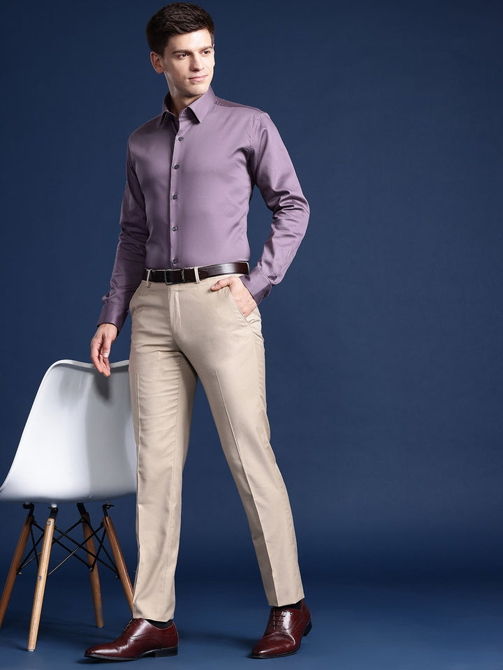 Men Purple Solid Cotton Elastane Blend Slim Fit Formal Shirt