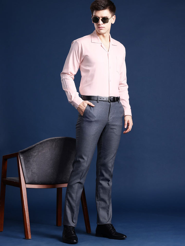 Men Peach Solid Cotton elastane Relaxed Fit Formal Shirt