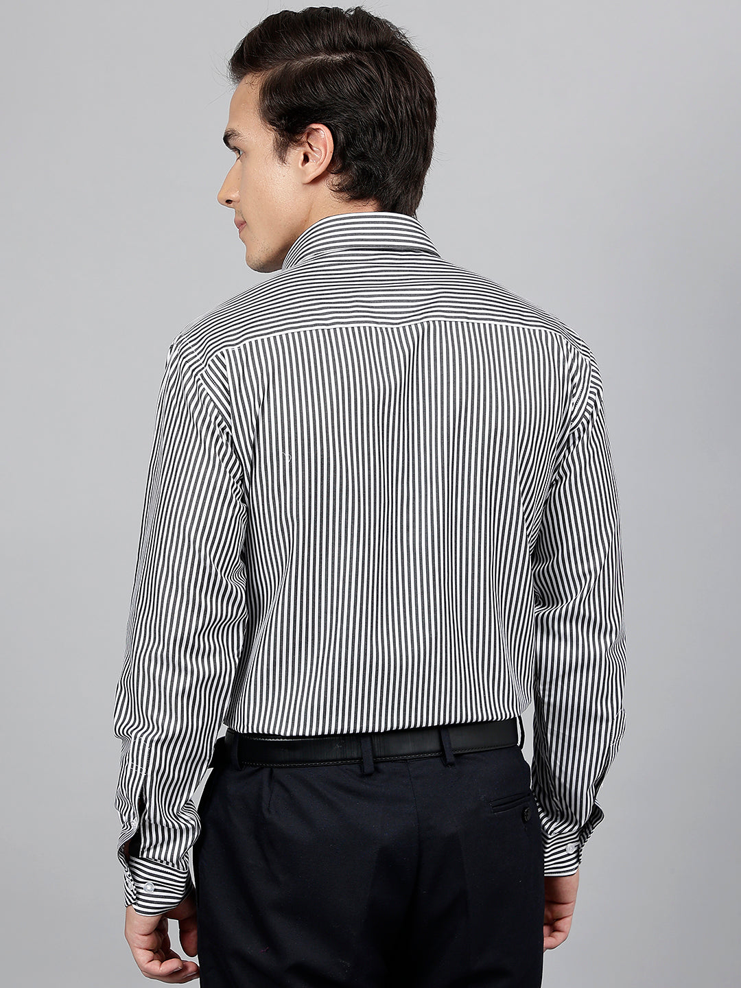 Men White & Black Pure Cotton Candy Striped Regular Collar Slim Fit Formal Shirt