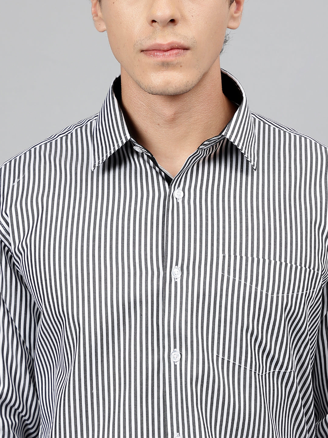 Men White & Black Pure Cotton Candy Striped Regular Collar Slim Fit Formal Shirt