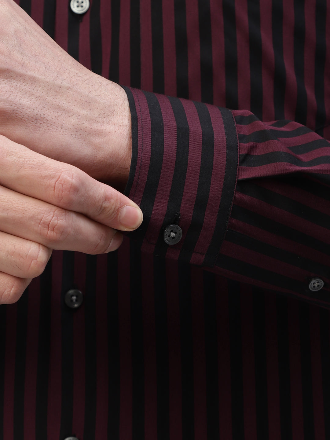 Men Maroon & Black Candy Striped Pure Cotton Slim Fit Formal Shirt