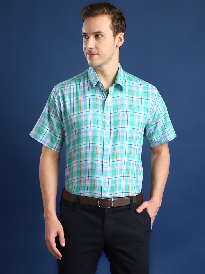 Men Green & White Checked Cotton Slim Fit Short Sleeve Formal Shirt
