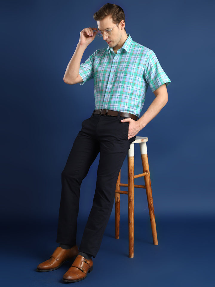 Men Green & White Checked Cotton Slim Fit Short Sleeve Formal Shirt