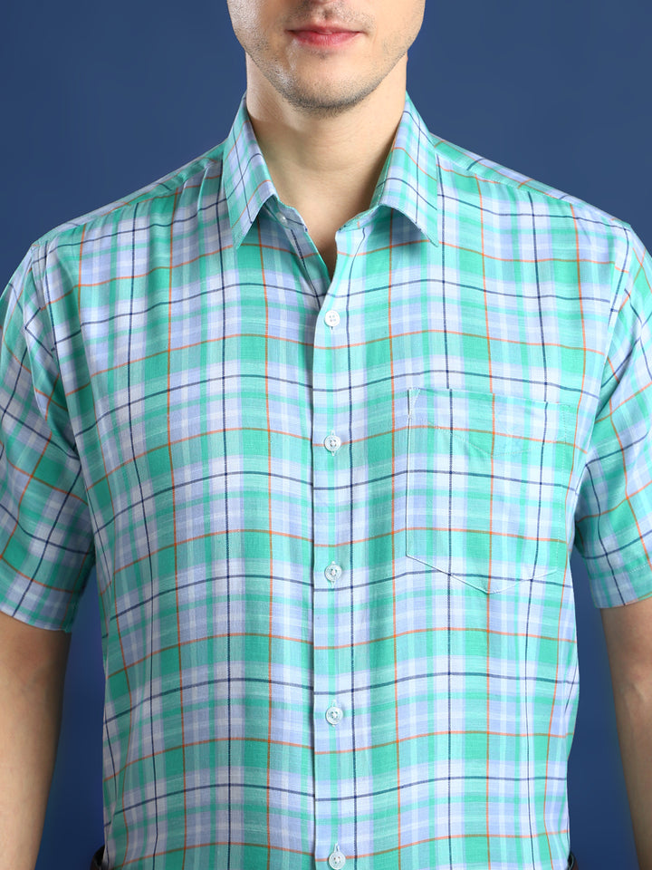 Men Green & White Checked Cotton Slim Fit Short Sleeve Formal Shirt