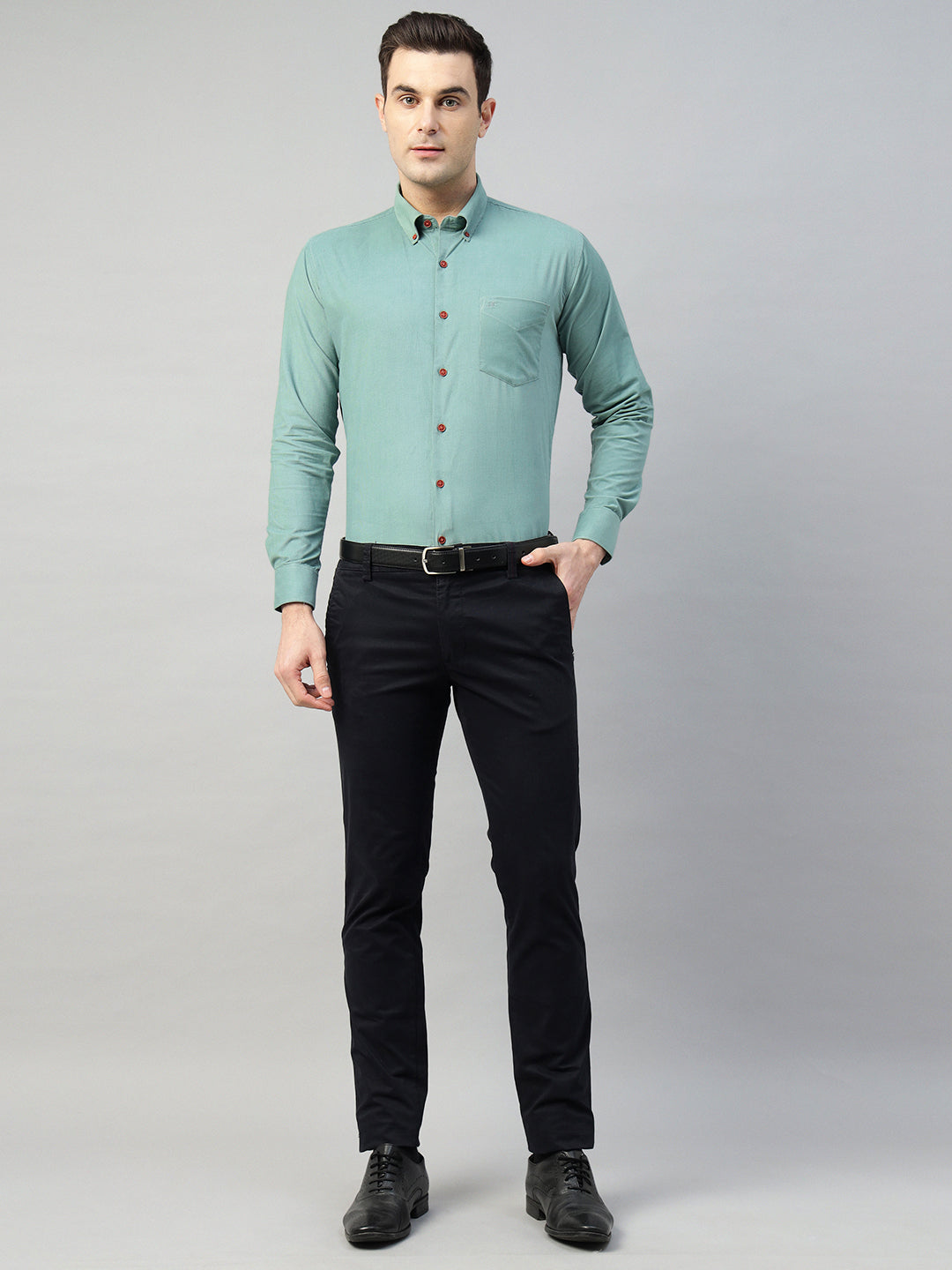 Hancock Men Olive Solid Pure Cotton Slim Fit Casual Shirt