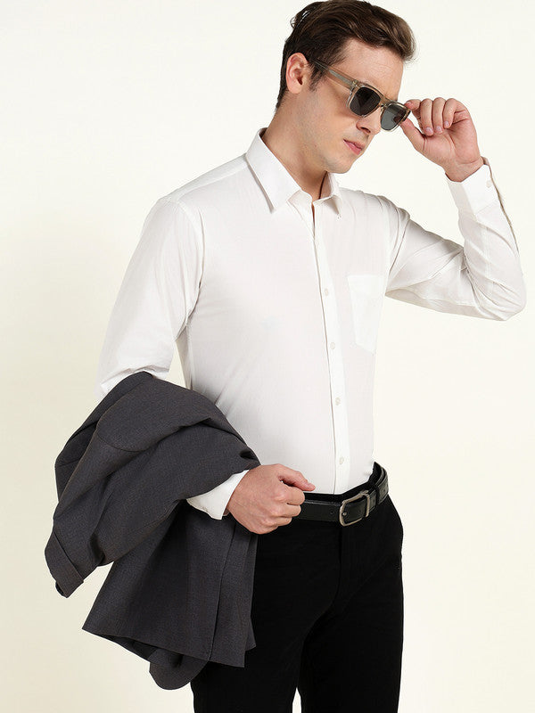 Men White Solid Wrinkle Ressistant Slim Fit Cotton Stretch Formal Shirt