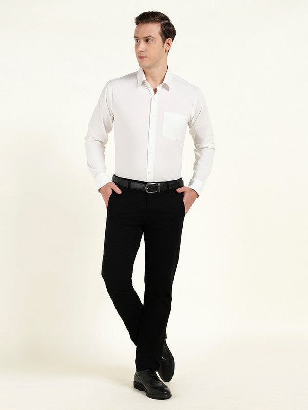 Men White Solid Wrinkle Ressistant Slim Fit Cotton Stretch Formal Shirt