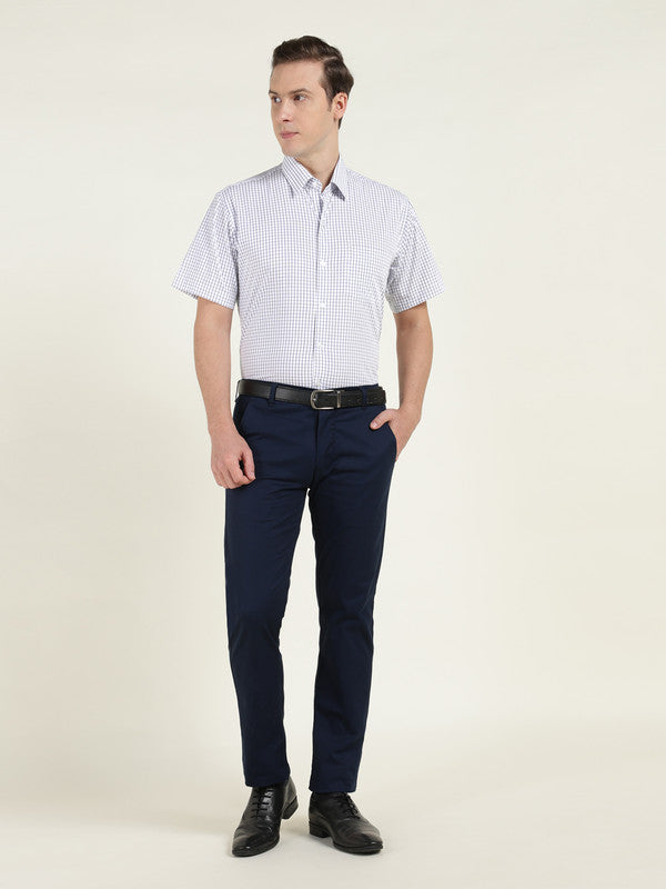 Men White & Blue Checked Slim Fit Wrinkle Ressistant Pure Cotton Stretch Formal Shirt