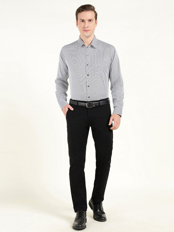 Men White & Black PinStriped Wrinkle Ressistant Slim Fit Pure Cotton Formal Shirt
