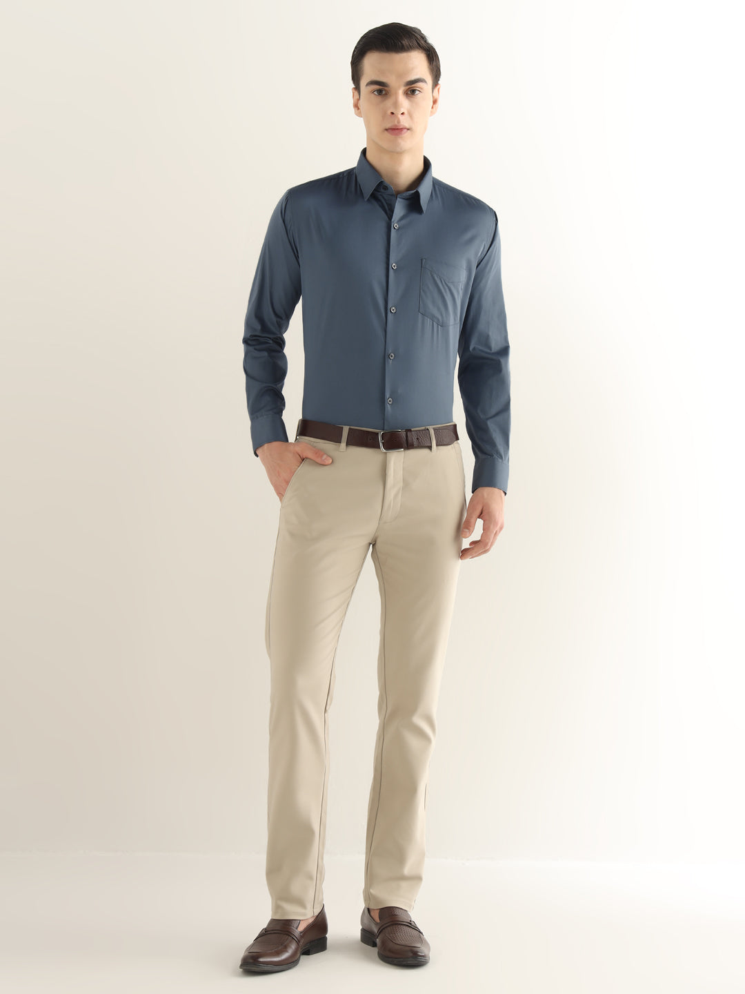 Hancock Men Slate Blue Solid Cotton Blend Slim Fit Formal Shirt