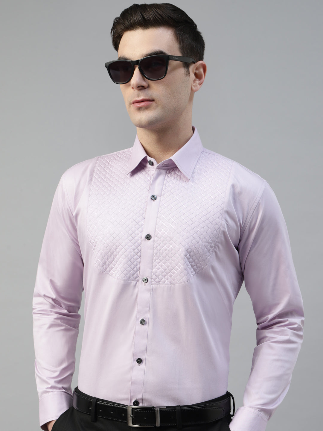 Men Lavender Solid Pure Cotton Slim Fit Tuxedo Shirt