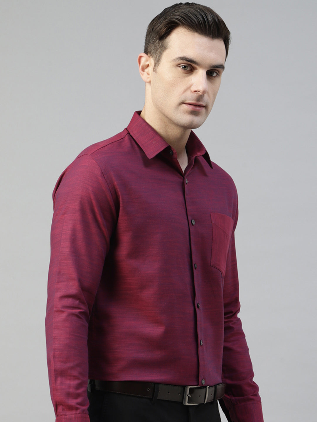 Men Maroon Self Design Chambray Pure Cotton Slim Fit Formal Shirt