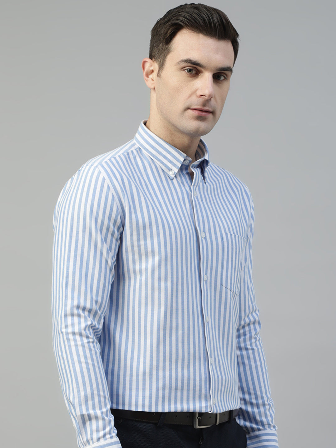 Men White & Blue Wrinkle Resistant Oxford Striped Pure Cotton Slim Fit Formal Shirt
