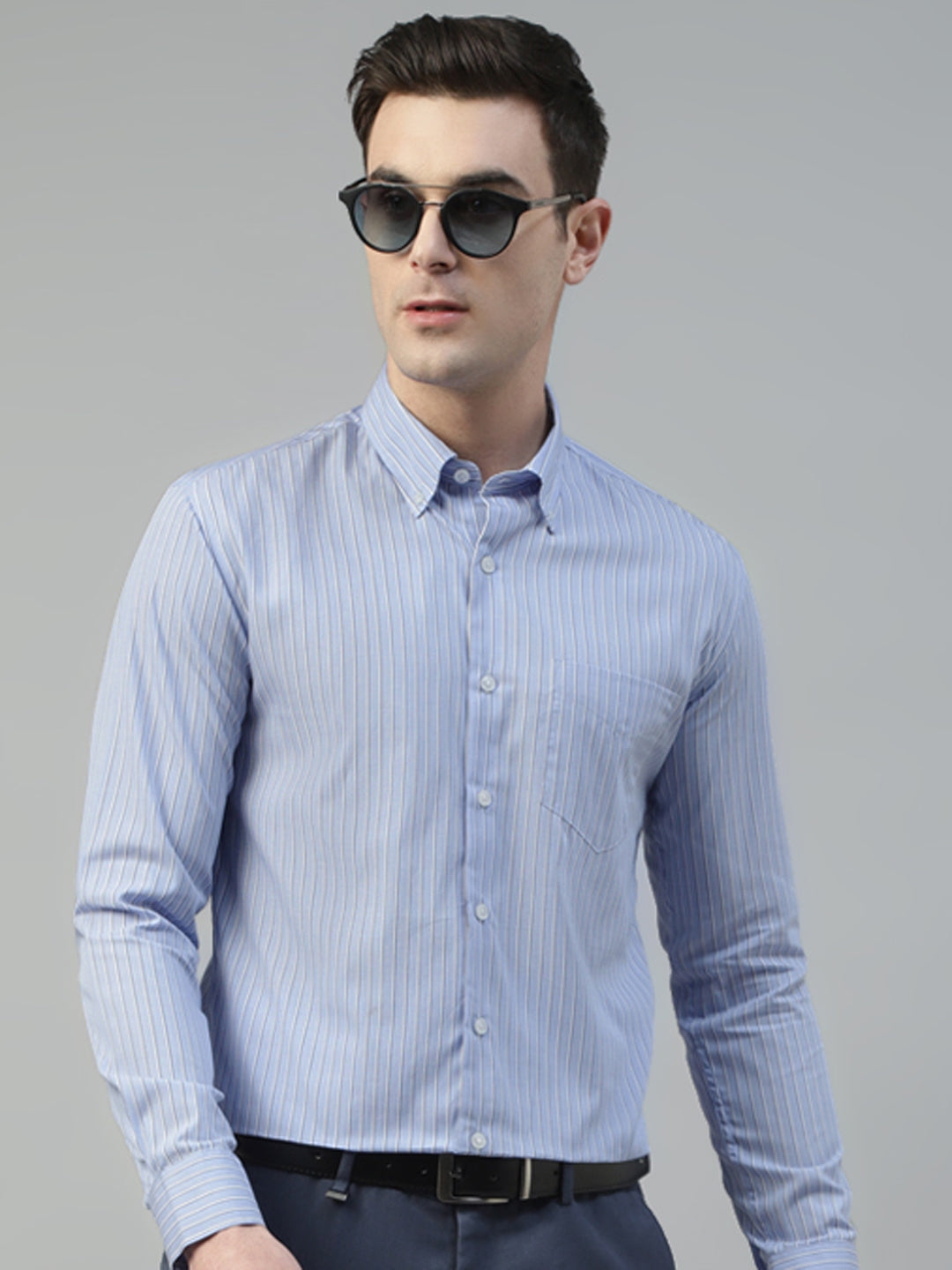 Men Blue & White Wrinkle Resistant Chambray Striped Pure Cotton Slim Fit Formal Shirt