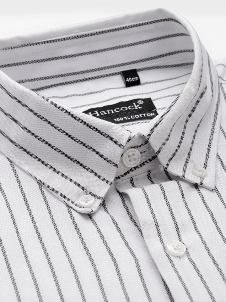 Men White & Black Candy Striped Pure Cotton Slim Fit Formal Shirt