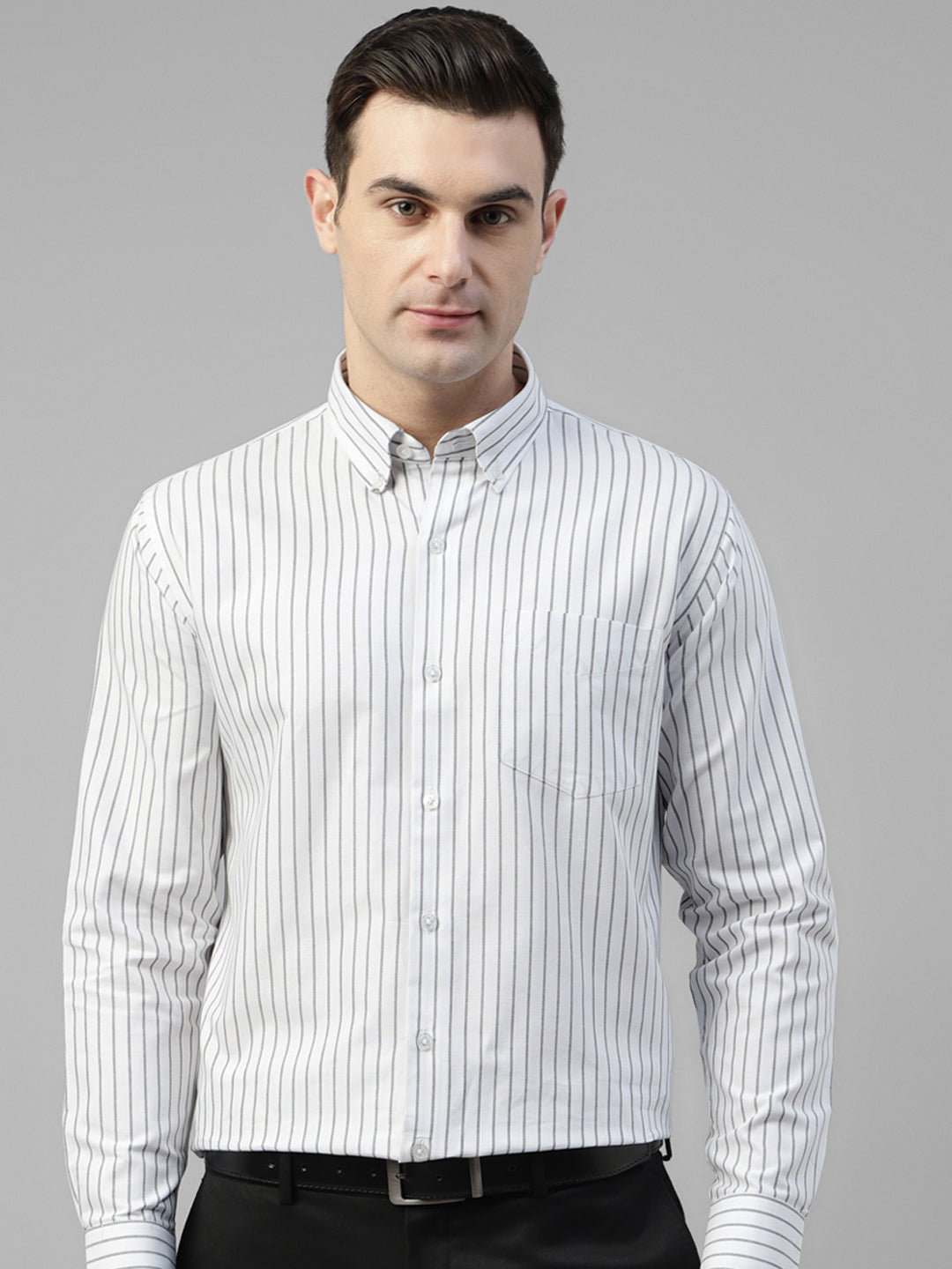 Men White & Black Candy Striped Pure Cotton Slim Fit Formal Shirt