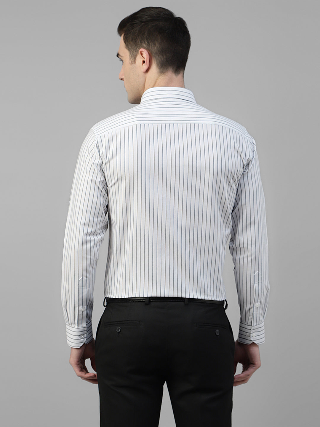 Men White & Black Candy Striped Pure Cotton Slim Fit Formal Shirt