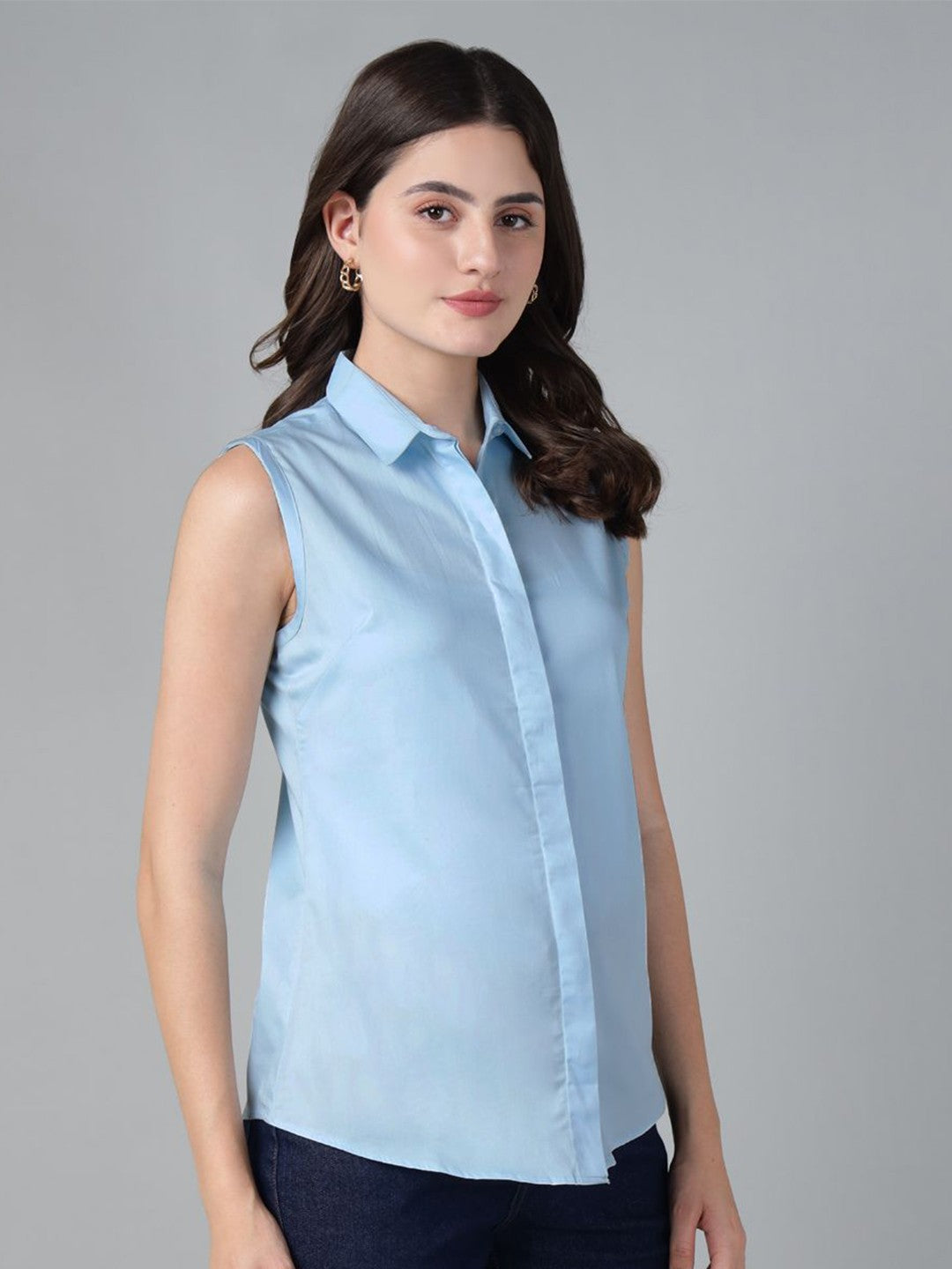 Hancock Women Sky Blue Solid Pure Cotton Sleeveless Slim Fit Formal Shirt