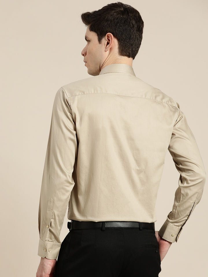 Men Beige Solid Pure Cotton Satin Slim Fit Formal Shirt