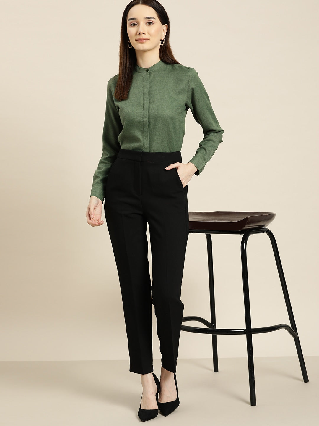 Women Green Solids Pure Cotton Slim Fit Formal Shirt
