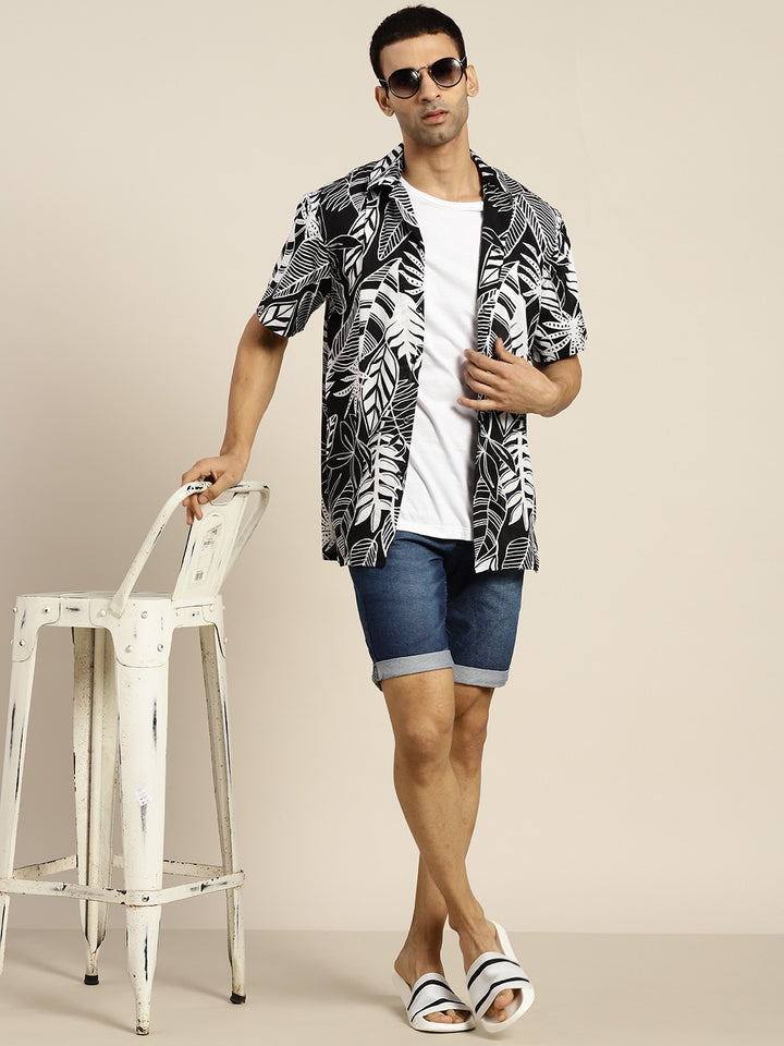 Men Black & White Prints Viscose Rayon Relaxed Fit Casual Resort Shirt