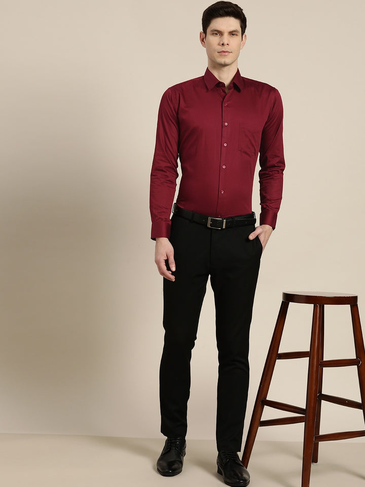 Men Maroon Solid Pure Cotton Satin Slim Fit Formal Shirt