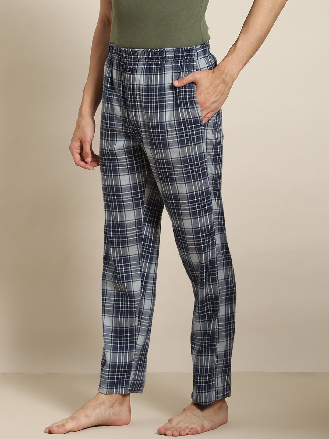 Men Navy Checks Pure Cotton Relaxed Fit Casual Lounge Pant