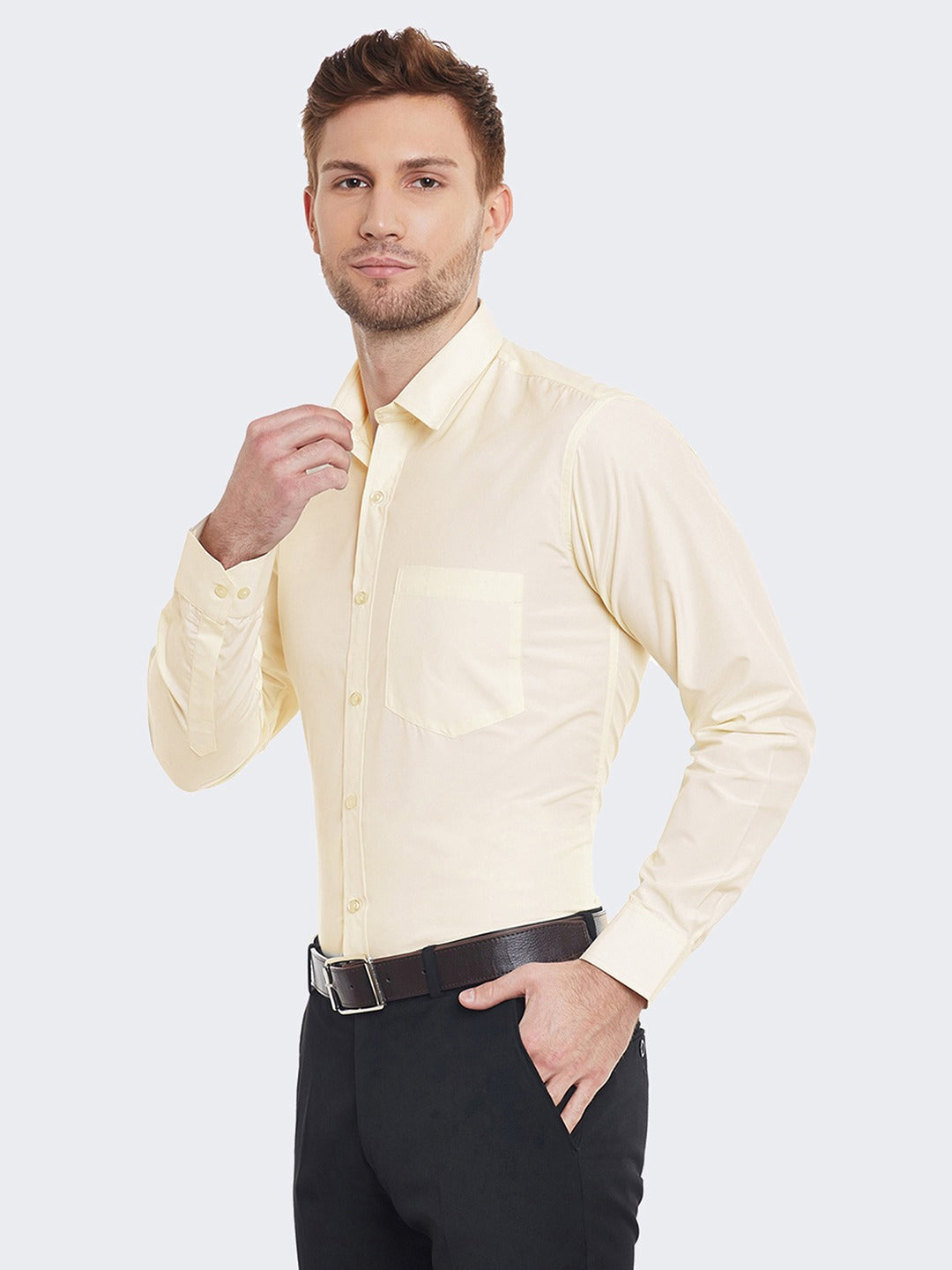 Men Peach Solids Cotton Rich Slim Fit Formal Shirt