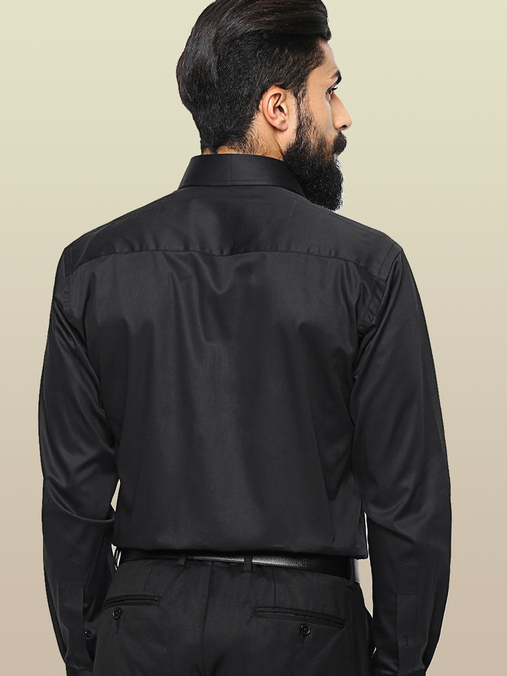 Men Black Pure Cotton Satin Solid Slim Fit Formal Shirt