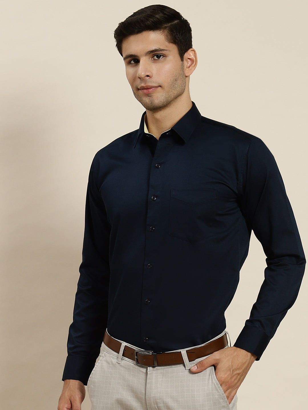 Men Navy Solid Pure Cotton Slim Fit Formal Shirt