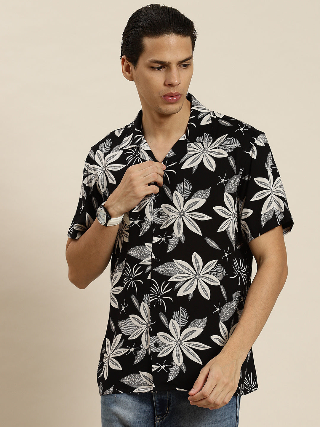 Men Black Printed Viscose Rayon Regular Fit Casual Resort Shirt