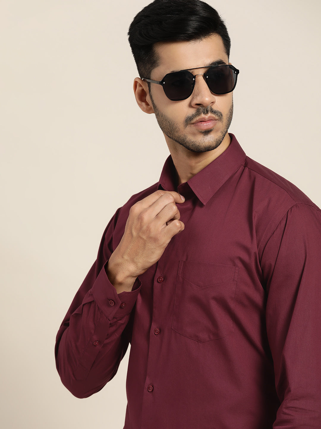 Men Wine Solid Pure Cotton Slim Fit Formal Shirt