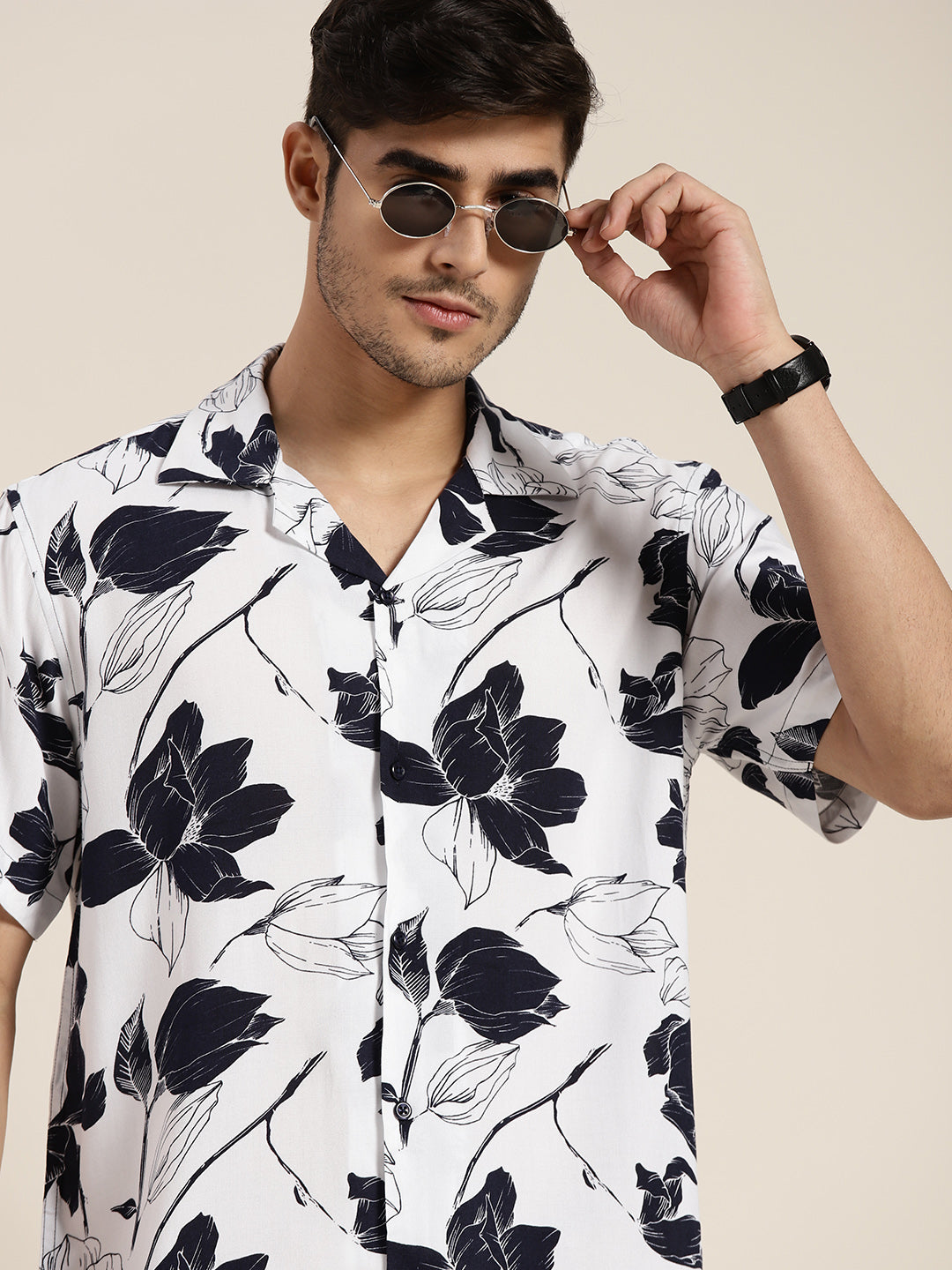 Men White Printed Viscose Rayon Relaxed Fit Casual Resort Shirt