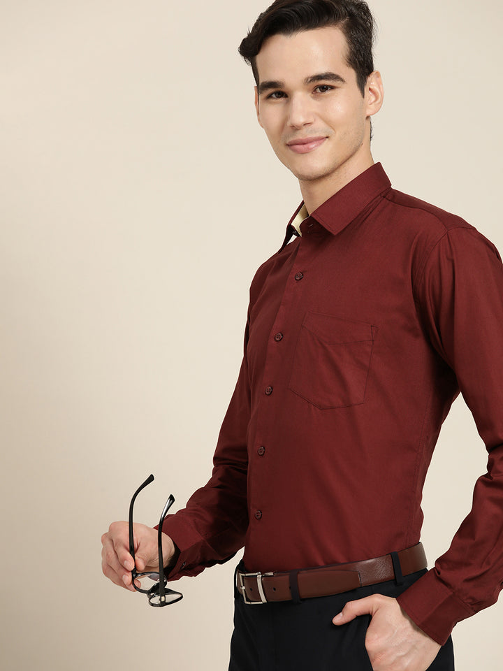 Men Maroon Slim Fit Solid Pure Cotton Formal Shirt