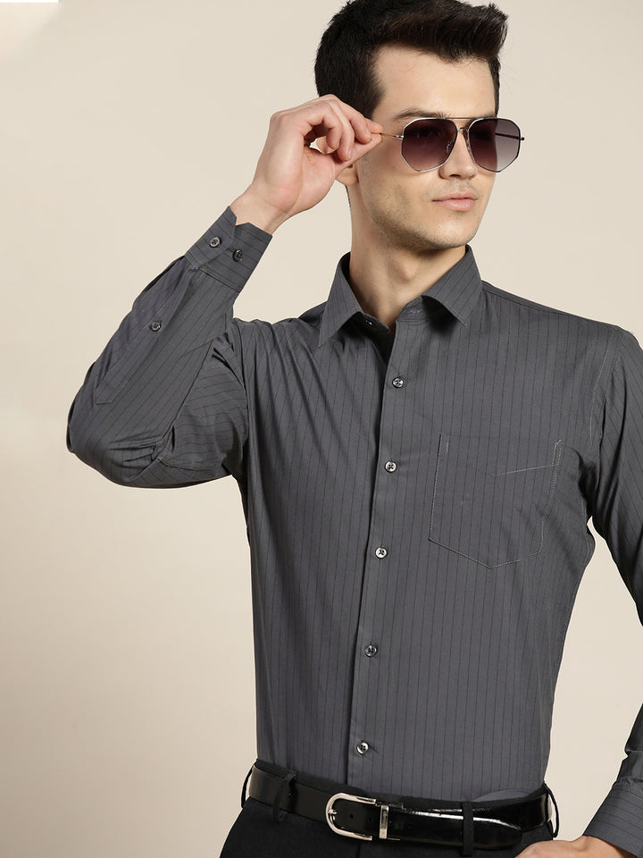 Men Dark grey Stripes Pure Cotton Slim Fit Formal Shirt