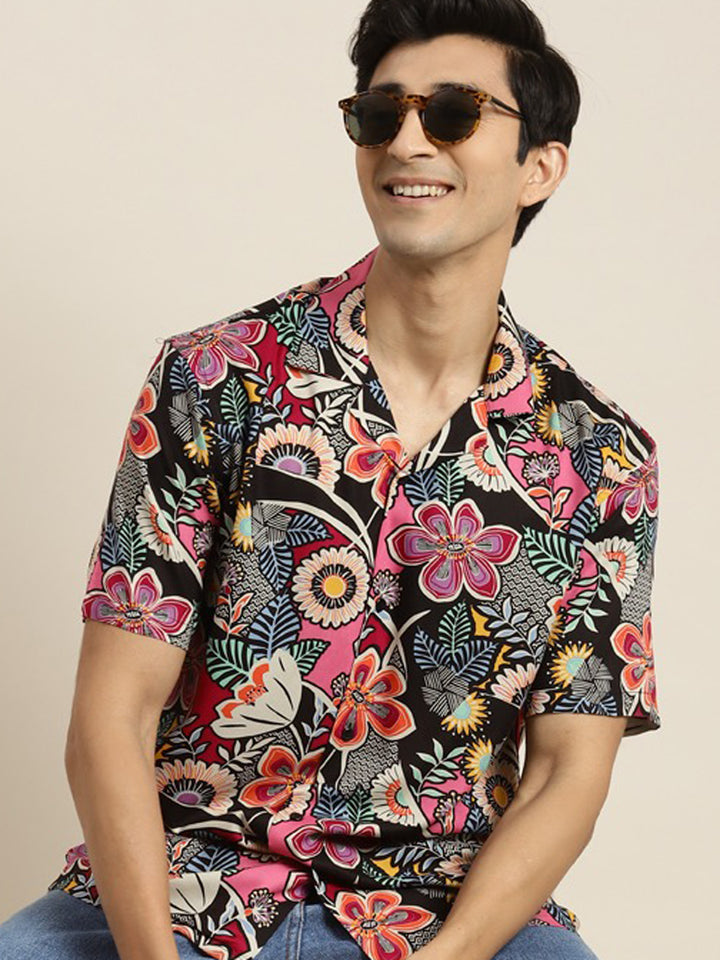 Men Black & Magenta Printed Viscose Rayon Relaxed Fit Casual Resort Shirt