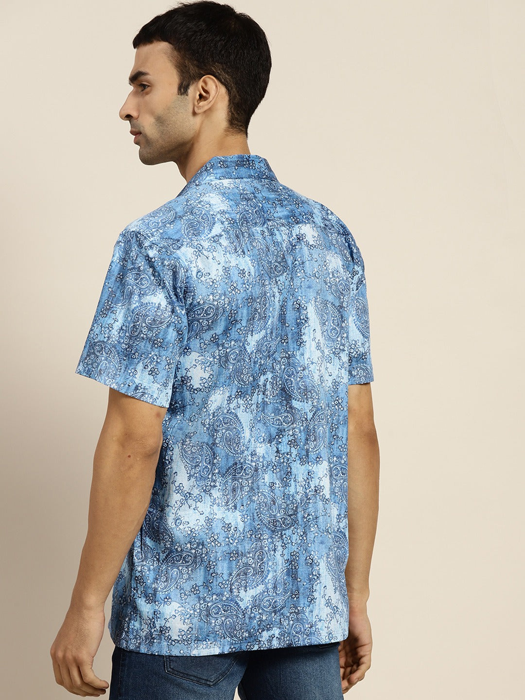 Men Blue Prints Viscose Rayon Relaxed Fit Casual Resort Shirt