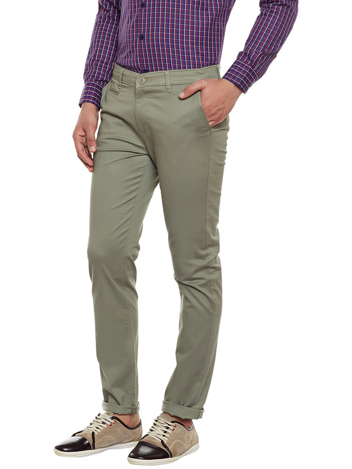 Men Green Solid Slim Fit Casual Stretchable Chinos Trouser