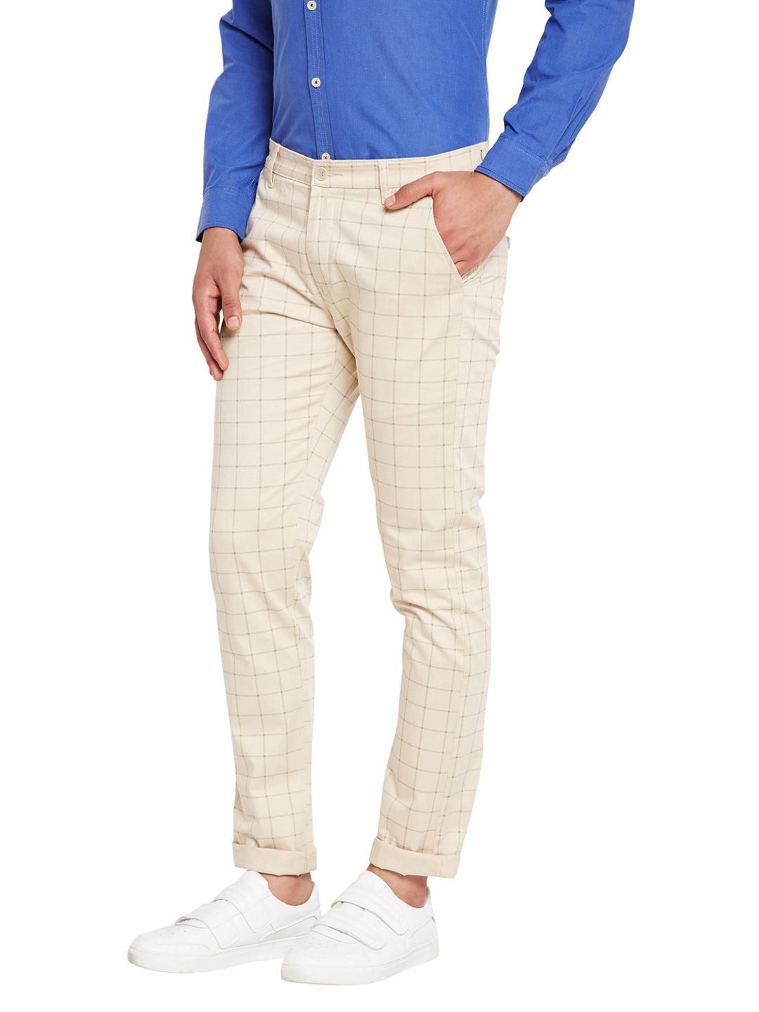 Men Beige Self Design Check Stretchable Mid Rise Slim Fit Chinos Trouser