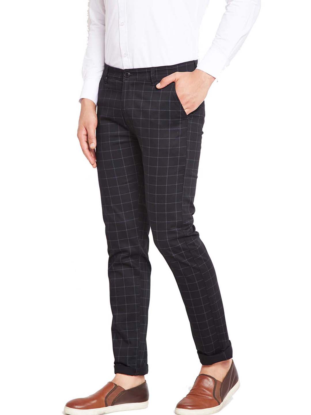 Men Black Self Design Checks Stretchable Mid Rise Slim Fit Chinos Trouser
