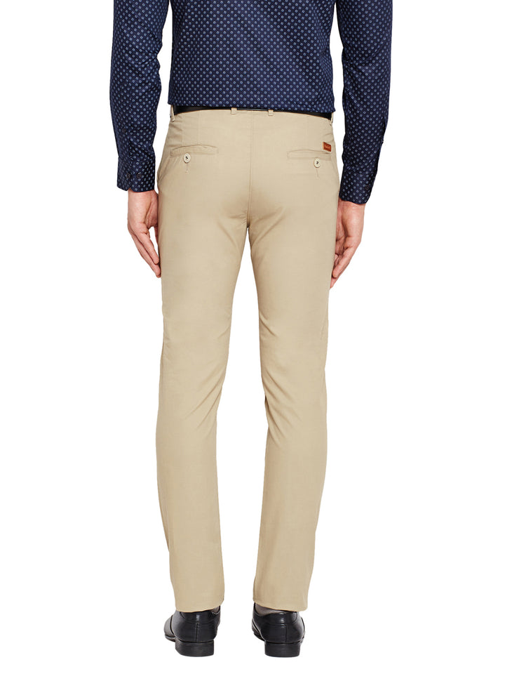 Men Beige Self Design Solid Stretchable Mid Rise Slim Fit Chinos Trouser