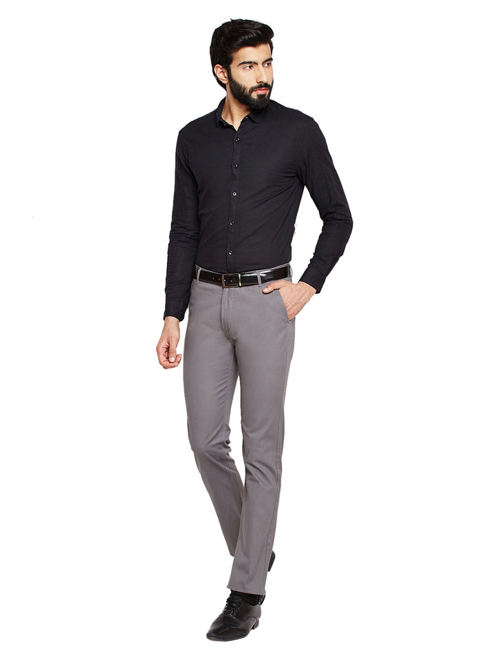 Men Grey Self Design Solid Stretchable Mid Rise Slim Fit Chinos Trouser