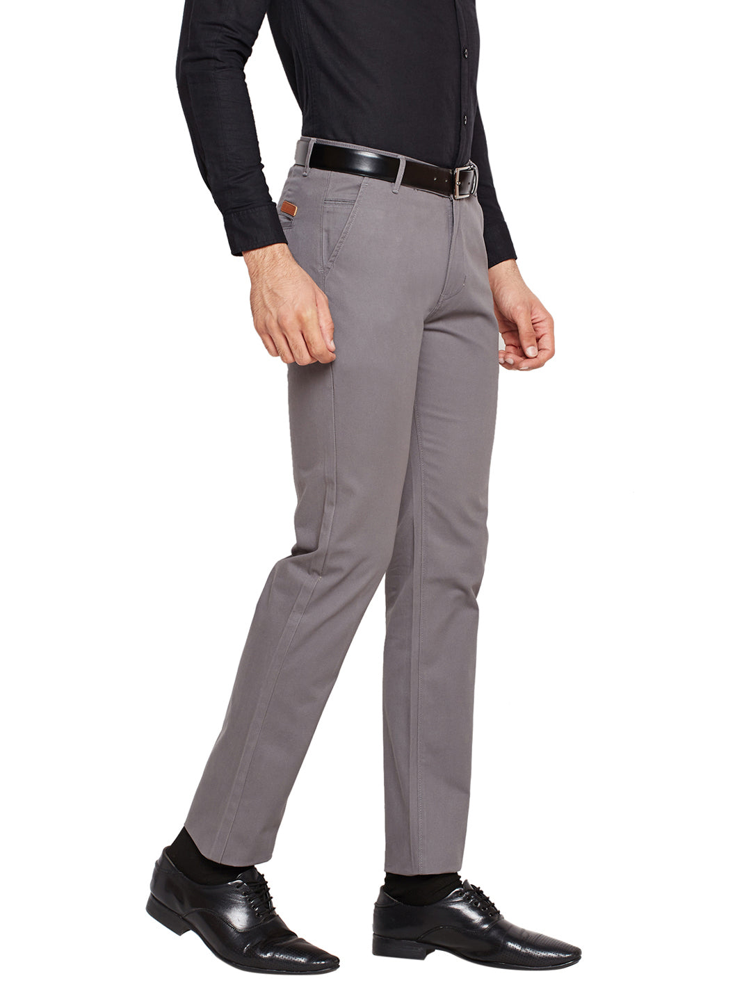 Men Grey Self Design Solid Stretchable Mid Rise Slim Fit Chinos Trouser