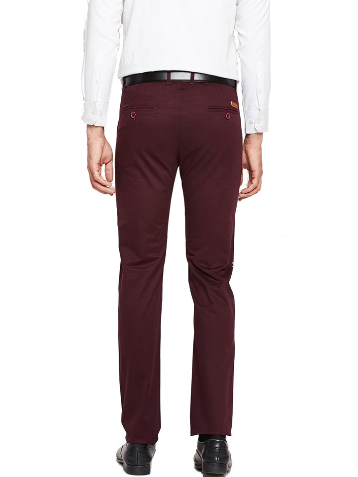 Men Maroon Self Design Solid Stretchable Mid Rise Slim Fit Chinos Trouser