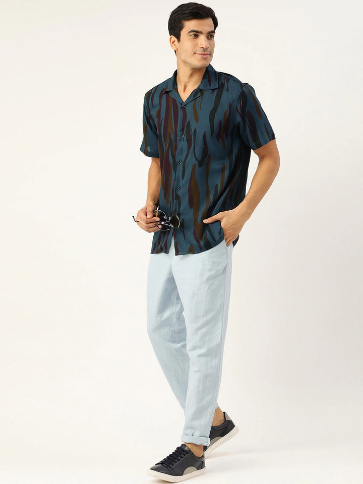 Men Tblue & Black Prints Viscose Rayon Relaxed Fit Casual Resort Shirt