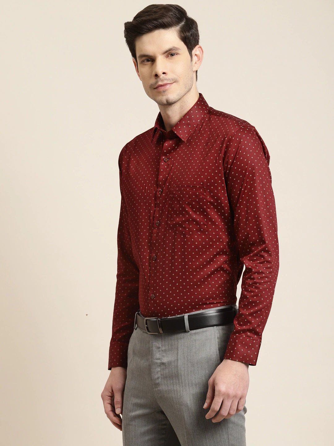 Men Maroon Prints Pure Cotton Slim Fit Formal Shirt