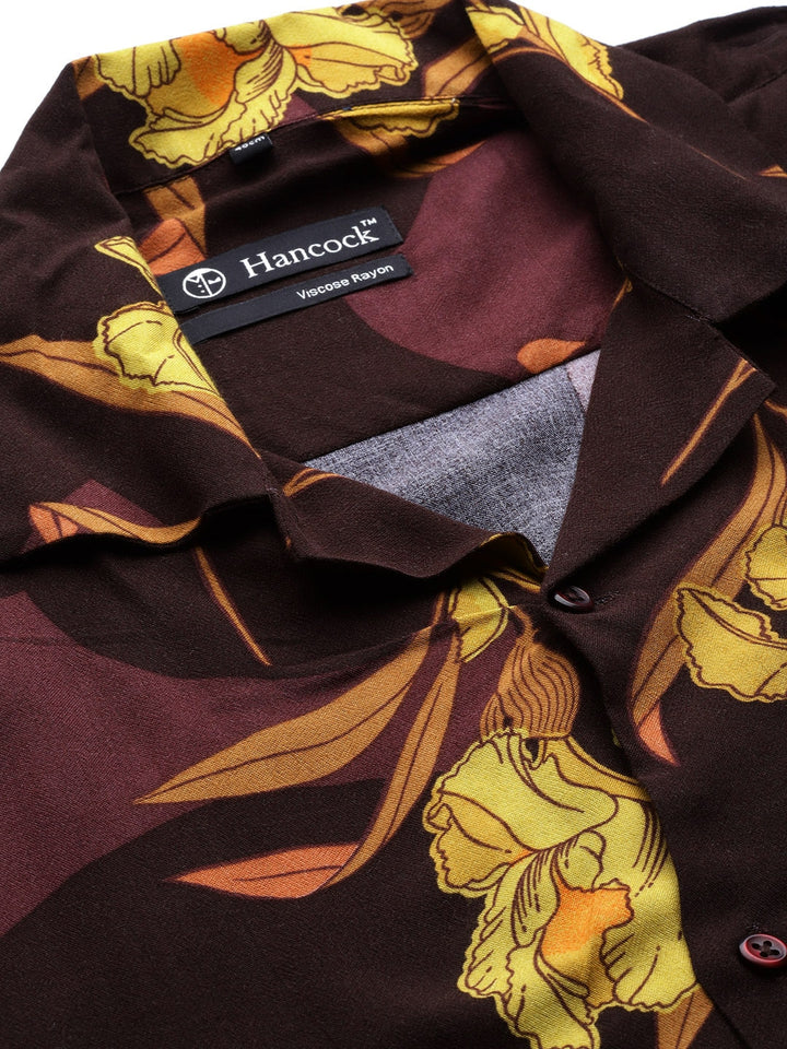 Men Black & Yellow Printed Viscose Rayon Relaxed Fit Casual Resort Shirt