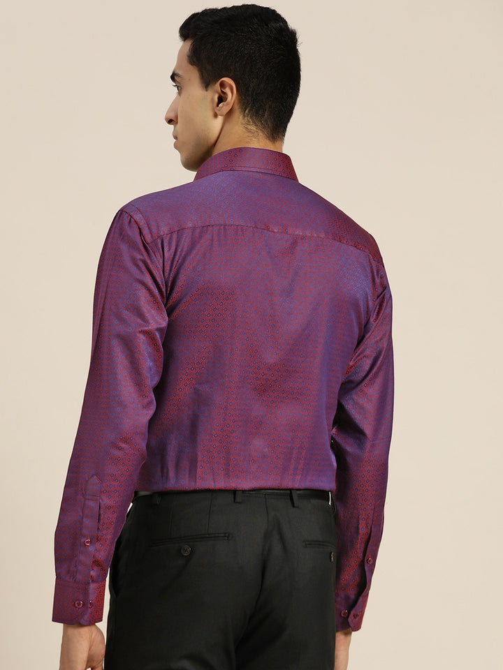 Men Maroon & Navy Solid Self Design Dobbys Pure Cotton Slim Fit Formal Shirt