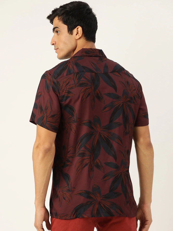 Men Maroon Prints Viscose Rayon Relaxed Fit Casual Resort Shirt